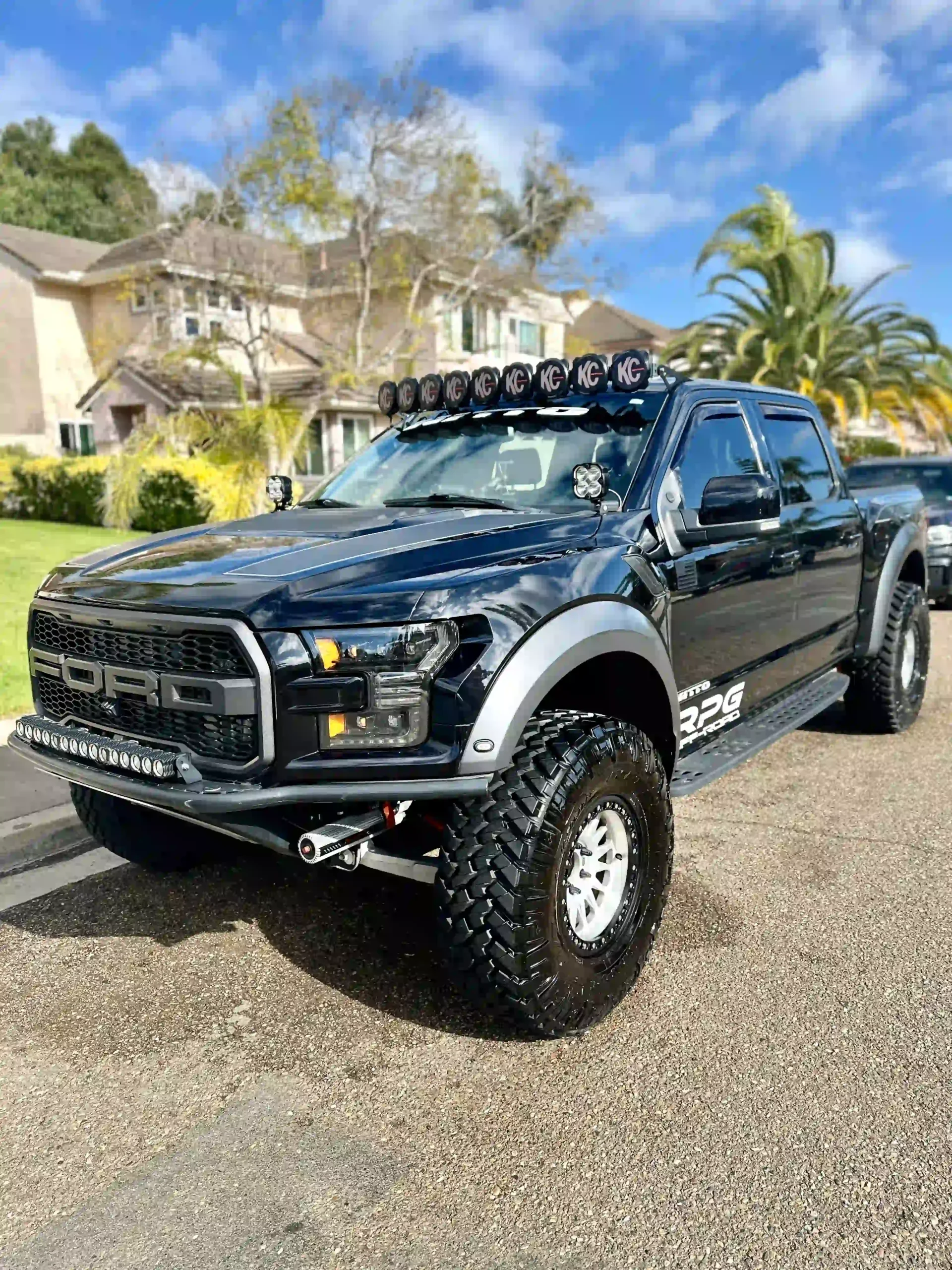 Home 3 Ford exterior detailed Elevate SD
